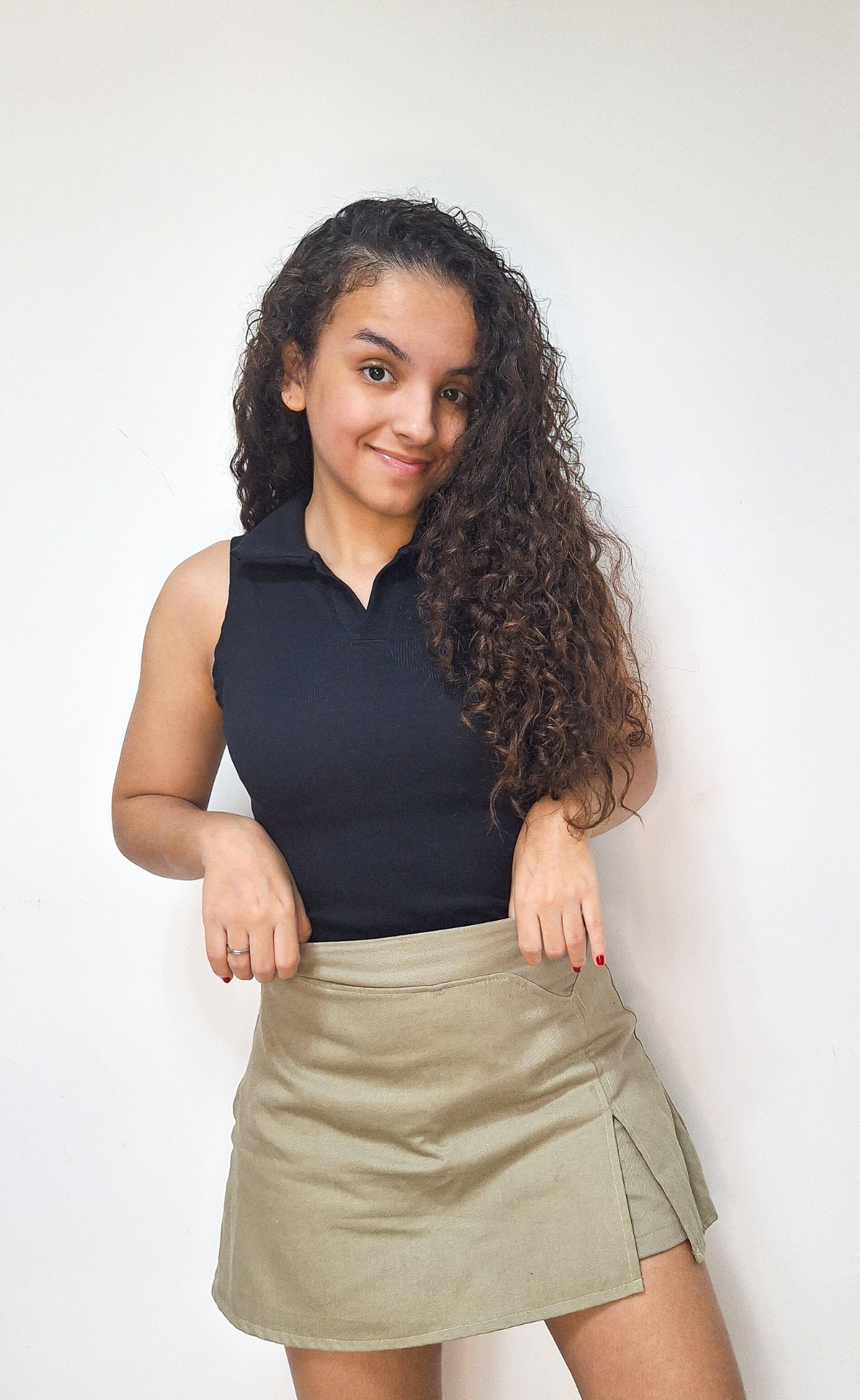 Body Sem Manga de Malha Canelada com Gola Preto