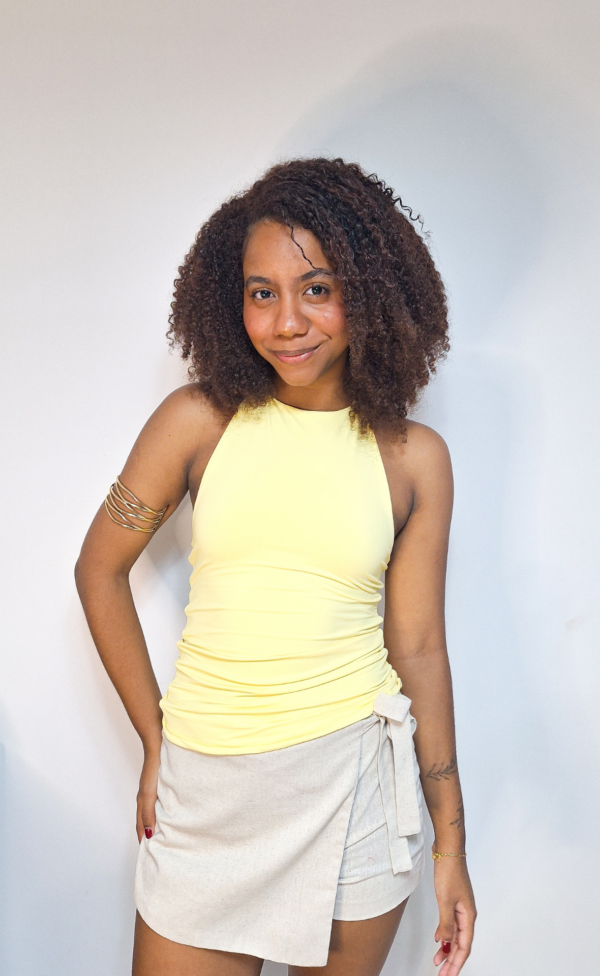 Blusa Alma Frente Única com amarração nas costas Amarelo - Imagem 3