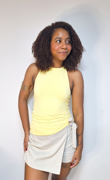 Blusa Alma Frente Única com amarração nas costas Amarelo
