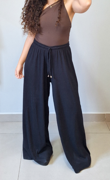Calça Feminina de Malha Canelada preta